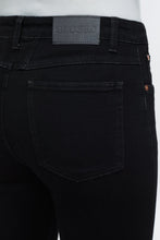 Lade das Bild in den Galerie-Viewer, Closed Flared Jeans - Style Name Rawlin
