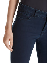 Lade das Bild in den Galerie-Viewer, Marccain  &quot;Rethink Together&quot; Jeans SILEA
