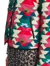 Lade das Bild in den Galerie-Viewer, Marccain Reversible Steppjacke mit Print
