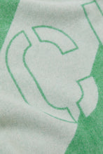 Lade das Bild in den Galerie-Viewer, Closed Gestreifter Logo-Schal
